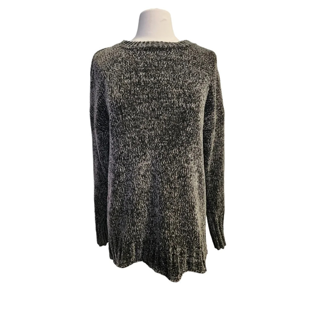 Seven7 Black Gray Pullover Sweater Size Medium SOFT